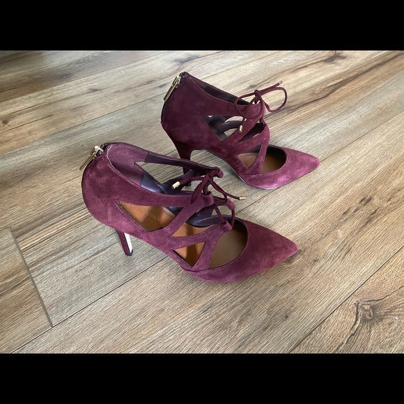 Saks Fifthe Avenue Burgundy Suede Heels, Sz 10 - Picture 2 of 3